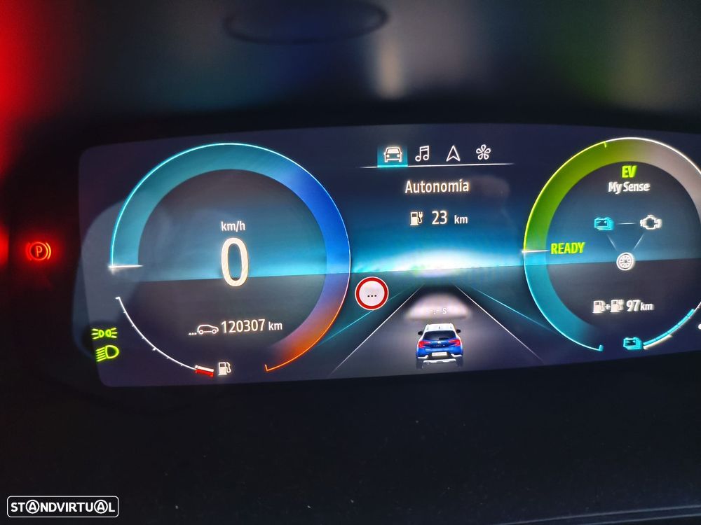 Renault Captur E-TECH 160 INTENS - 4