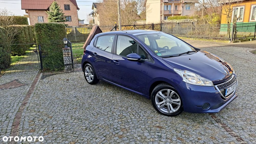Peugeot 208 1.2 PureTech Allure - 9