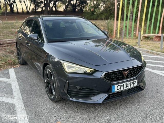 Cupra Leon ST 1.4 e-Hybrid MID DSG - 1