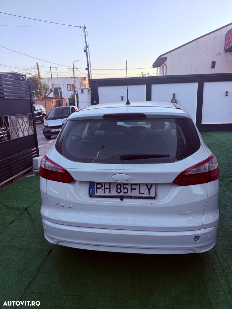 Ford Focus 1.6 TDCI DPF Trend - 4