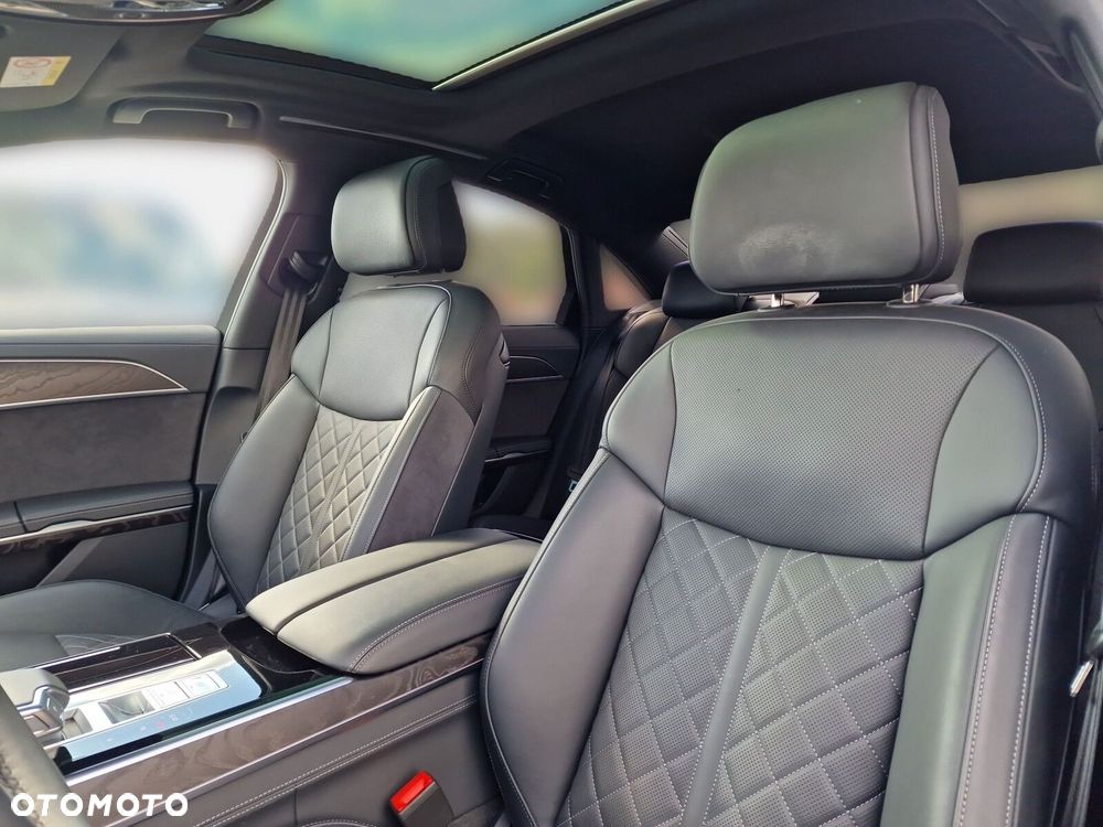 Audi A8 - 12