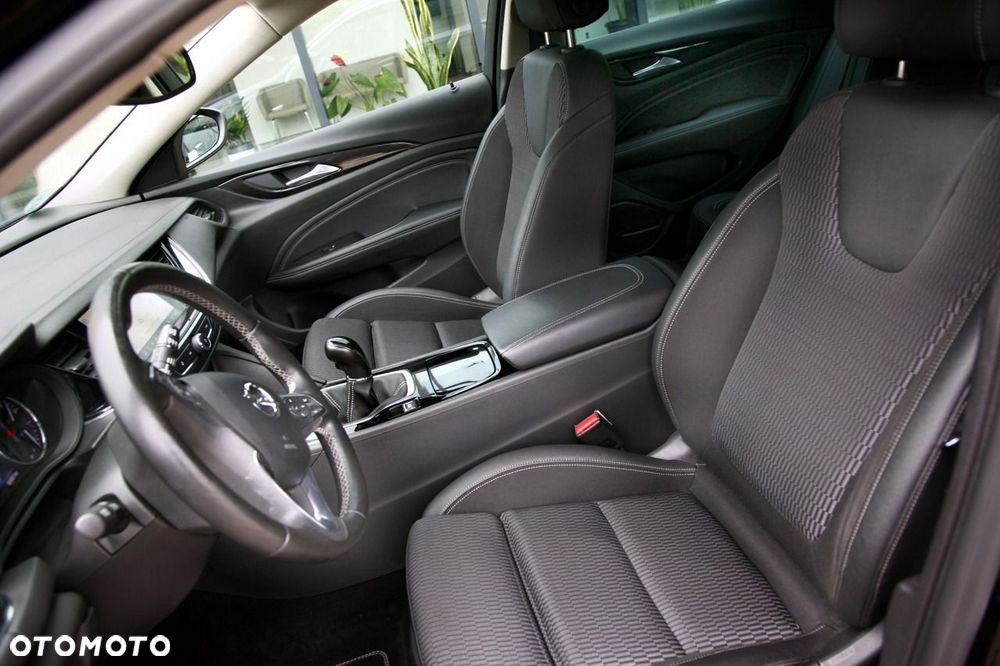 Opel Insignia 1.6 T Exclusive S&S - 16