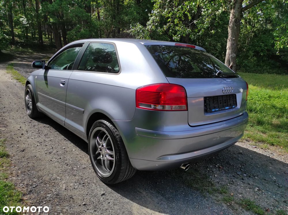 Audi A3 3-drzwiowe 1.6 Attraction - 7
