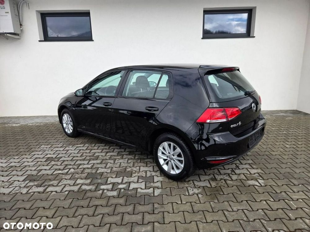Volkswagen Golf - 17