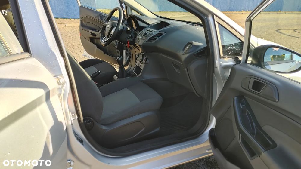 Ford Fiesta 1.25 Ambiente - 14