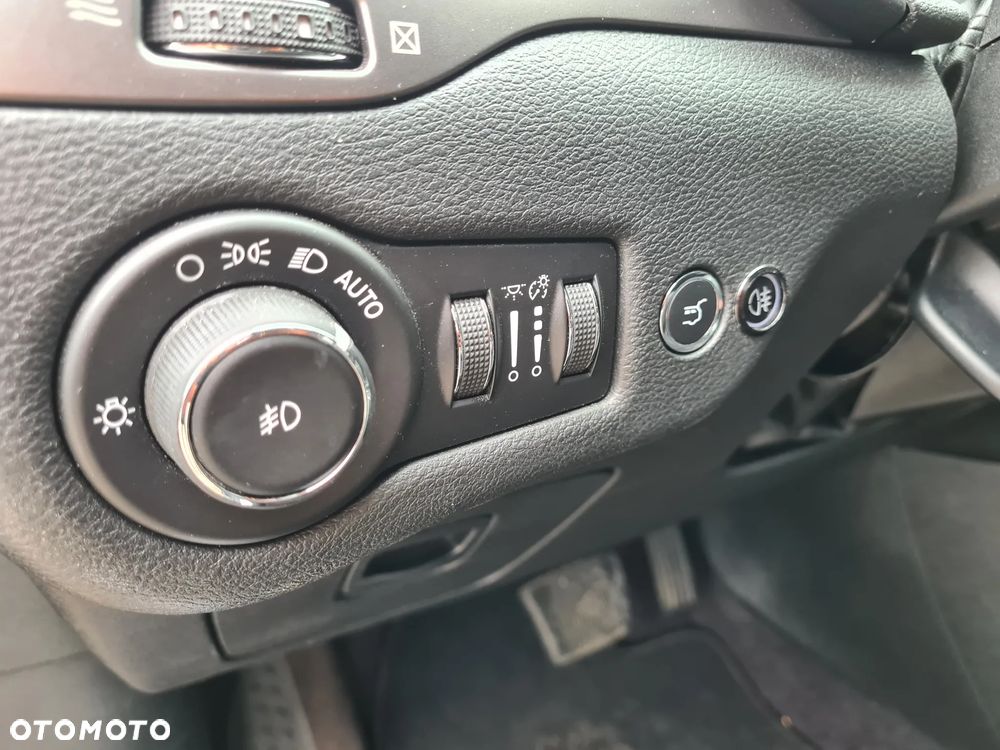 Jeep Cherokee 3.2 V6 Active Drive I Limited - 21