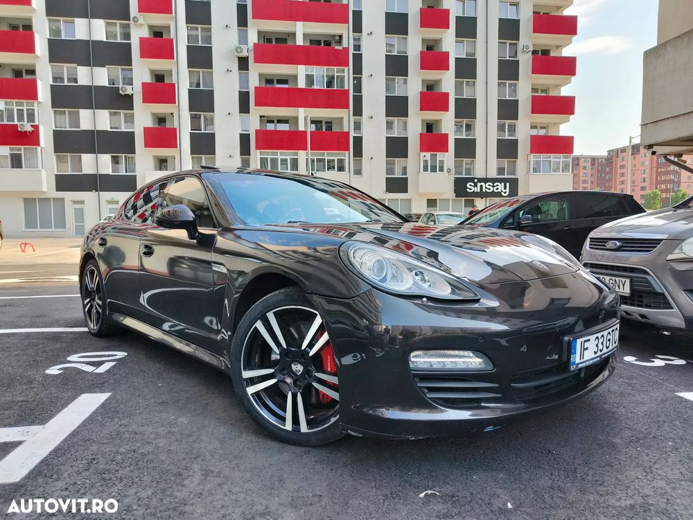 Porsche Panamera Standard - 1