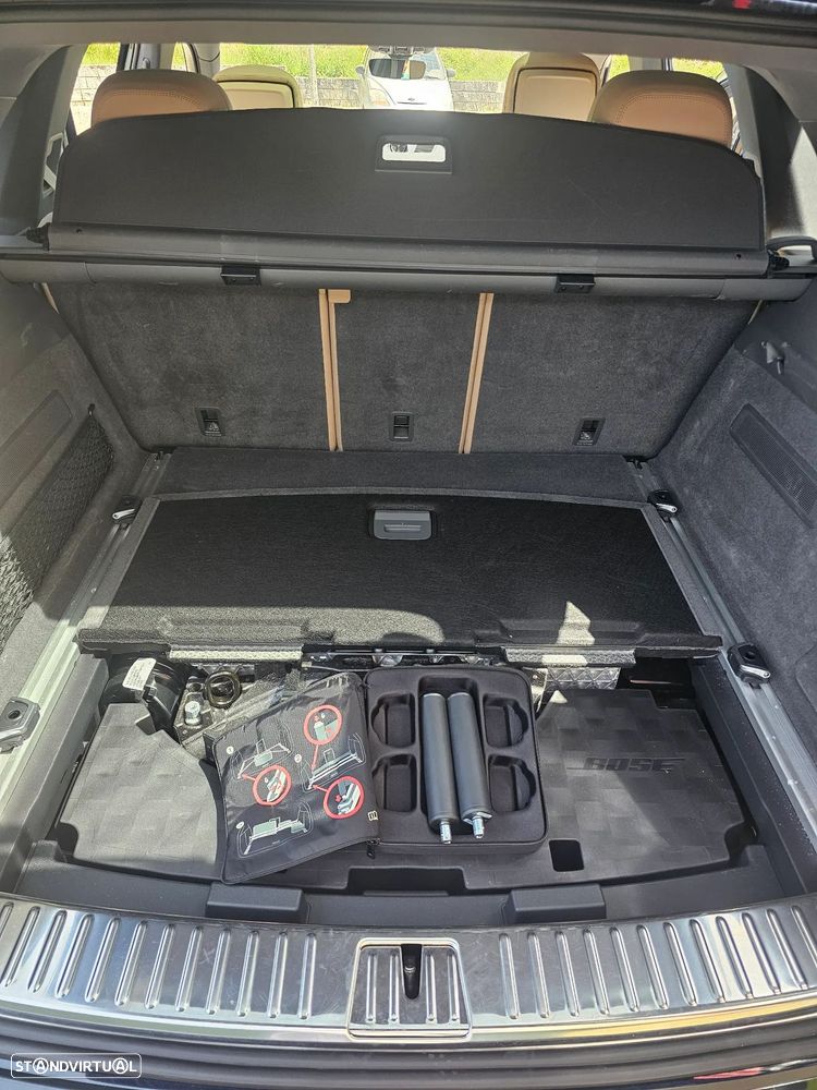 Porsche Cayenne - 12