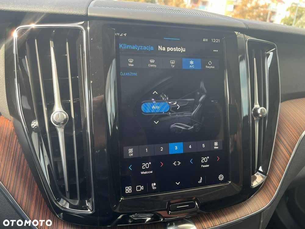Volvo XC 60 - 24