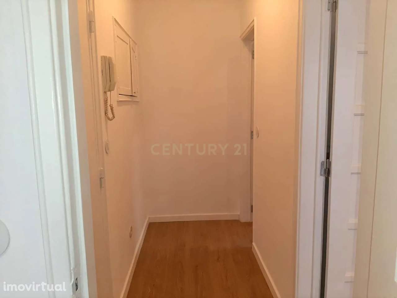 Apartamento renovado com 30m2 em Campolide, Lisboa - Grande imagem: 5/11