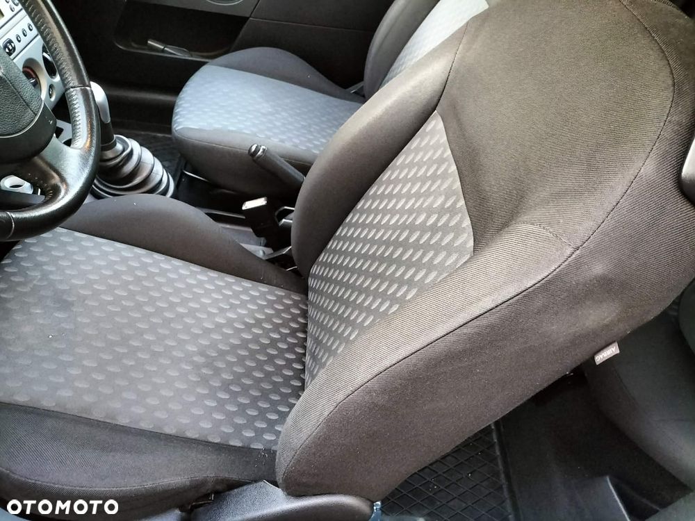 Ford Fiesta 1.4 Ambiente - 7