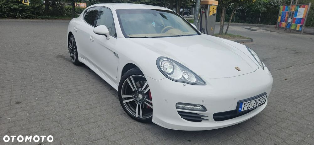 Porsche Panamera Diesel Platinum Edition - 10
