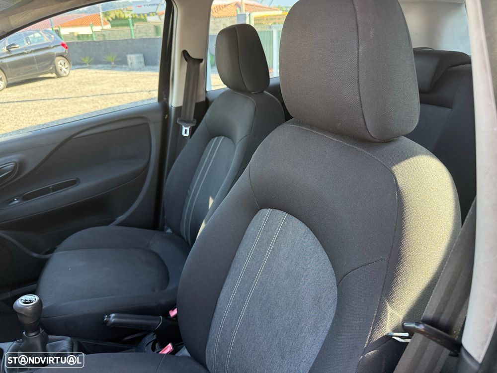 Fiat Punto 1.3 M-Jet Easy S&S - 11