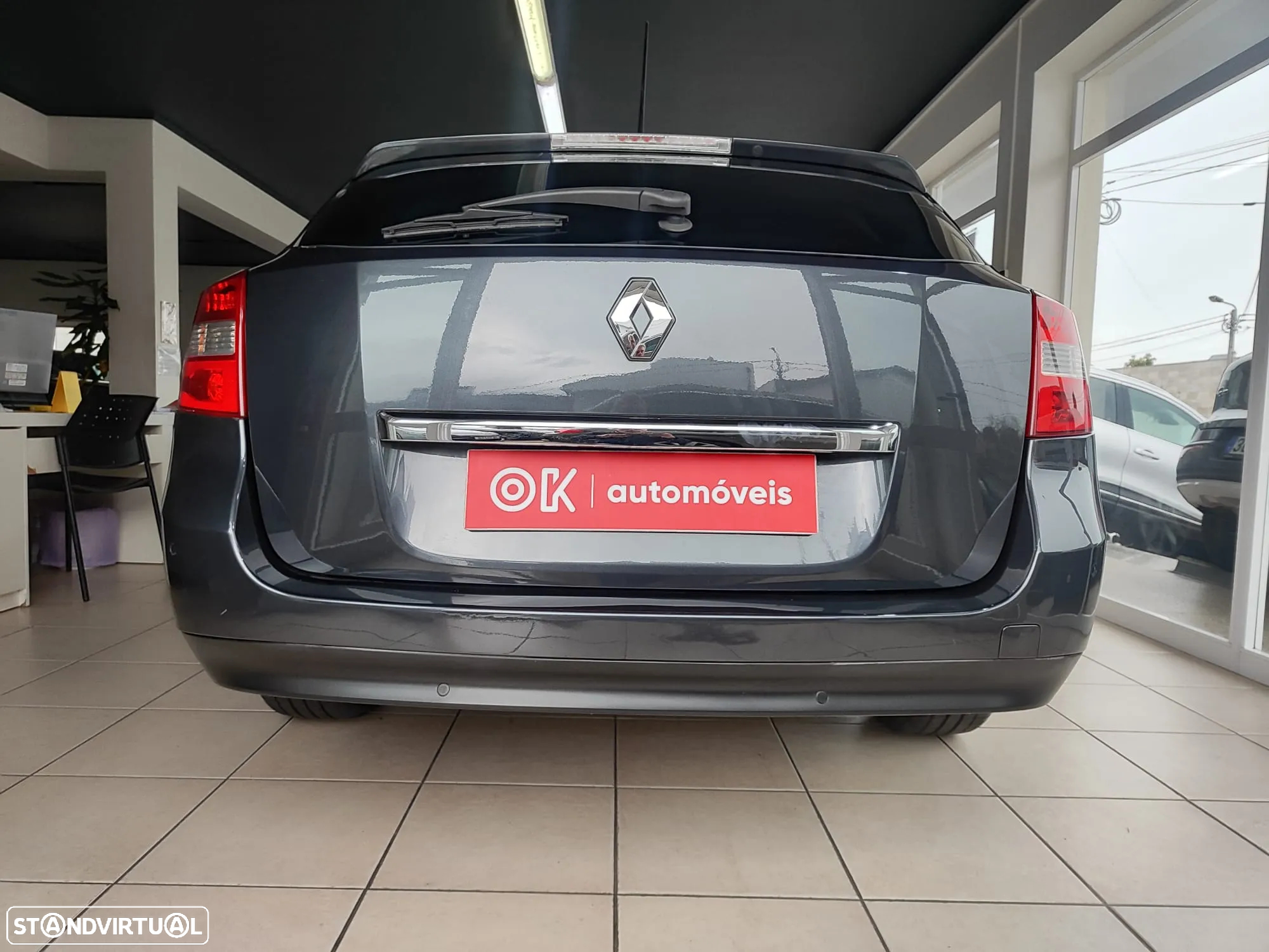 Renault Laguna Break 1.5 dCi Dynamique S - 9