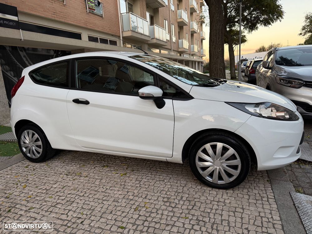 Ford Fiesta 1.4 TDCI Ambiente - 16
