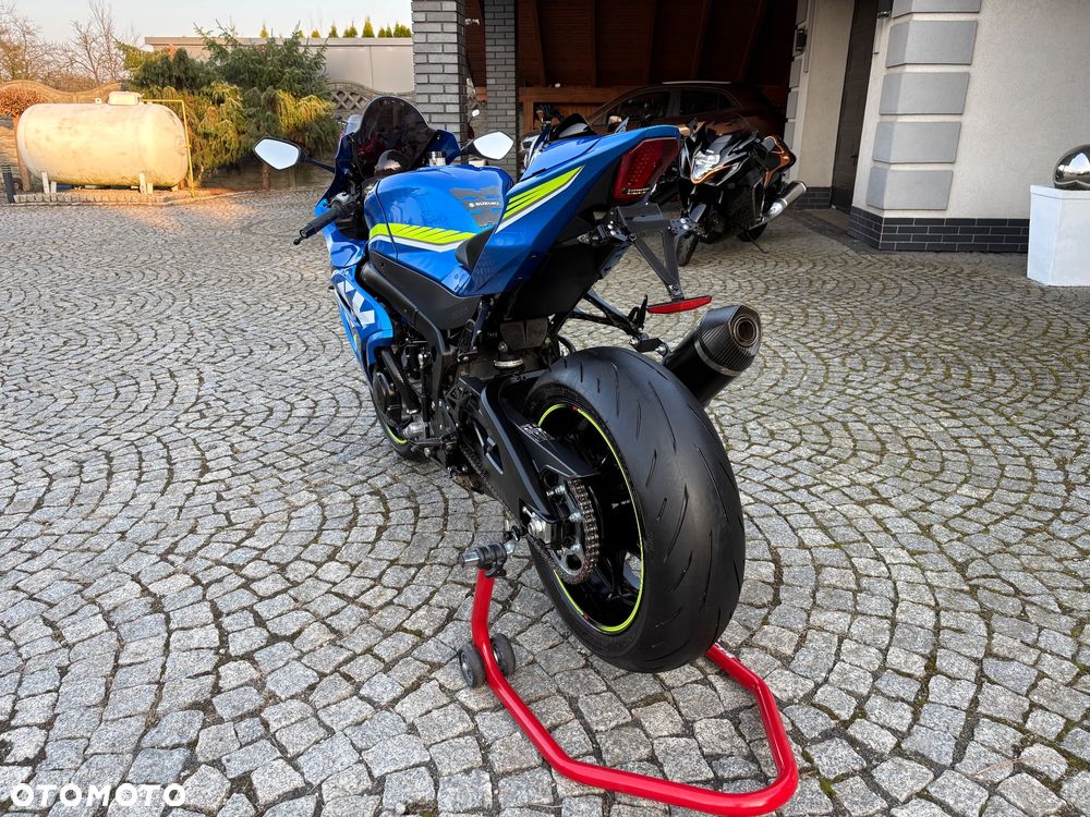 Suzuki GSX-R - 7