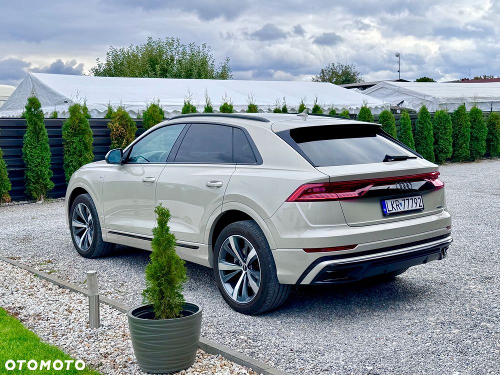 Audi Q8 - 2