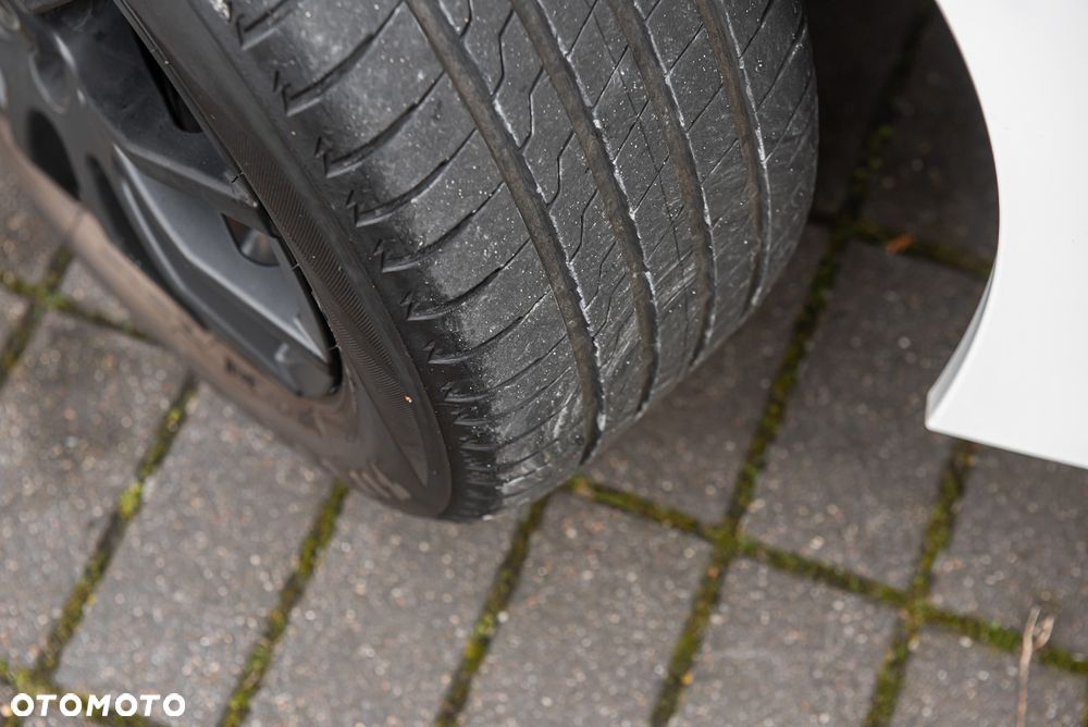 Toyota Corolla 1.4 D-4D Premium - 32