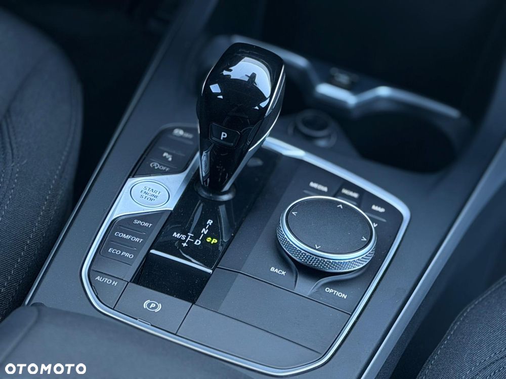 BMW Seria 1 118i Advantage - 13