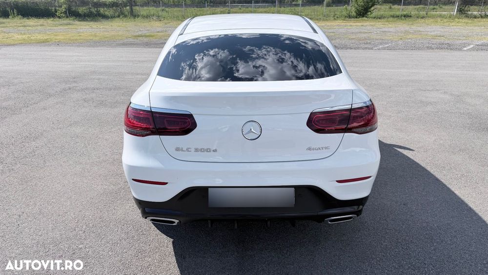 Mercedes-Benz GLC Coupe 300 d 4Matic 9G-TRONIC Exclusive - 4
