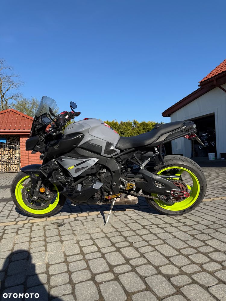 Yamaha MT - 5
