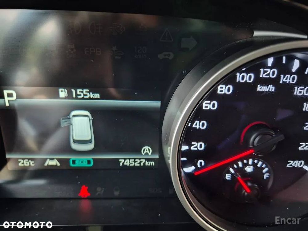 Kia Carnival - 10
