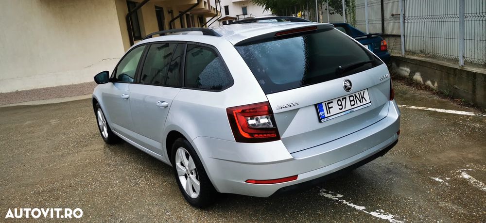 Skoda Octavia Combi Diesel 1.6 TDI Style - 3