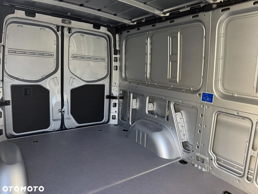Mercedes-Benz Sprinter - 9