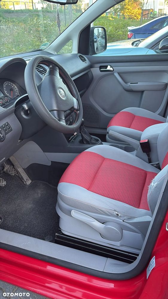 Volkswagen Caddy - 12