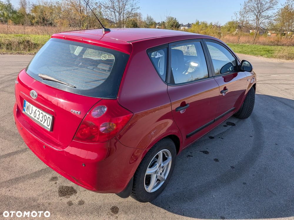 Kia Ceed 1.6 Crdi Comfort - 4