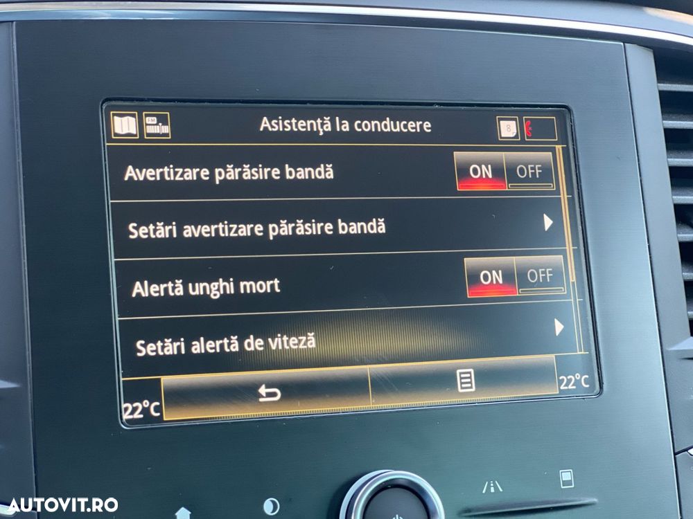 Renault Megane TCe 140 GPF Intens - 25