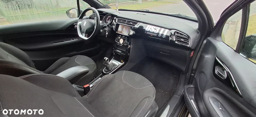 Citroën DS3 BlueHDi 100 CONNECTED CHIC - 12