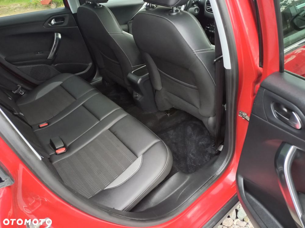 Peugeot 2008 1.2 Pure Tech Access EU6 - 22