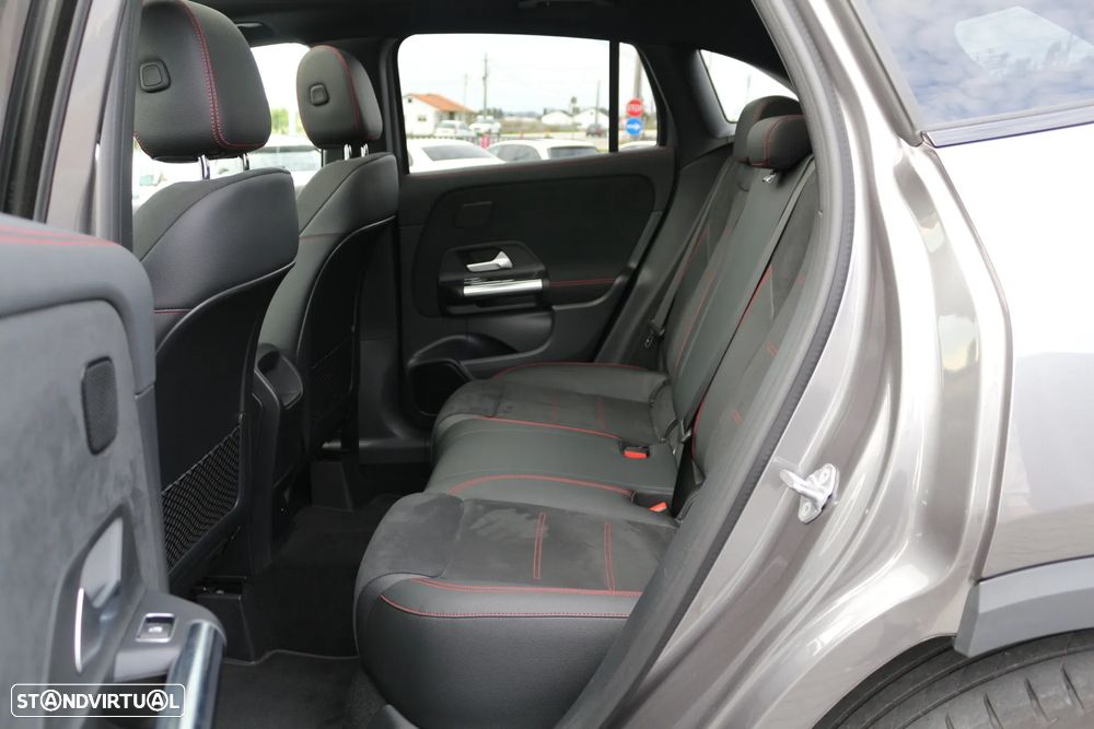 Mercedes-Benz GLA 250 e AMG Line - 39