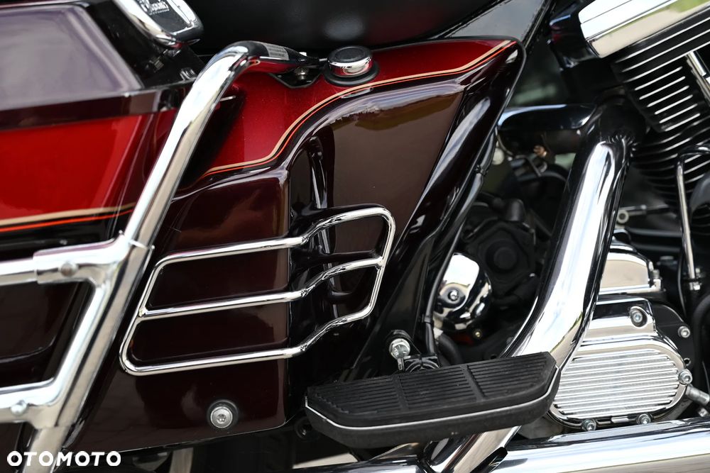 Harley-Davidson FLHTCU Ultra - 17