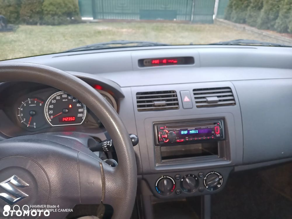 Suzuki Swift 1.3 GLX / Comfort - 38