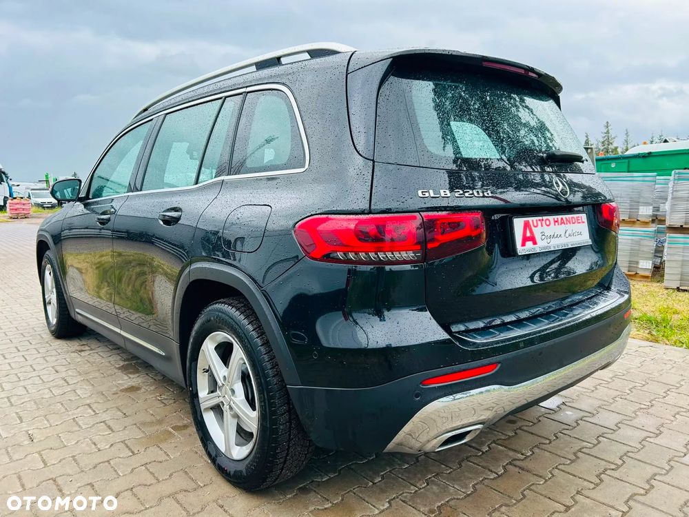 Mercedes-Benz GLB - 8