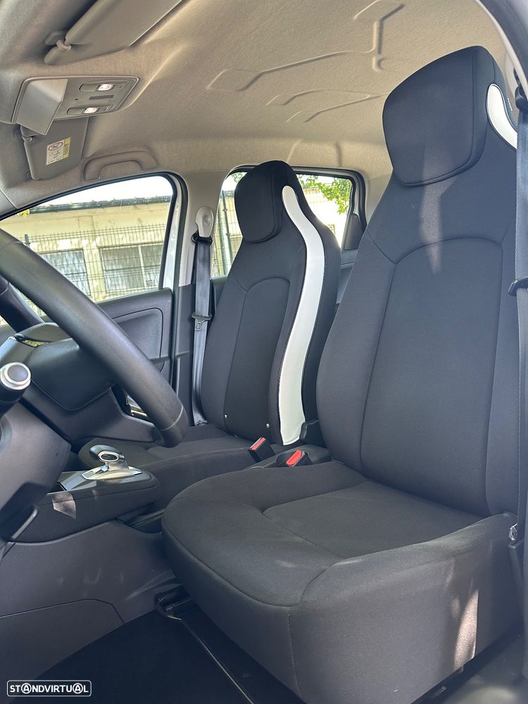 Renault Zoe (c/ Bateria) Zen 50 - 24