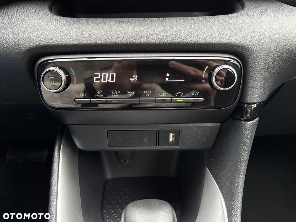 Toyota Yaris Hybrid 1.5 Comfort - 20
