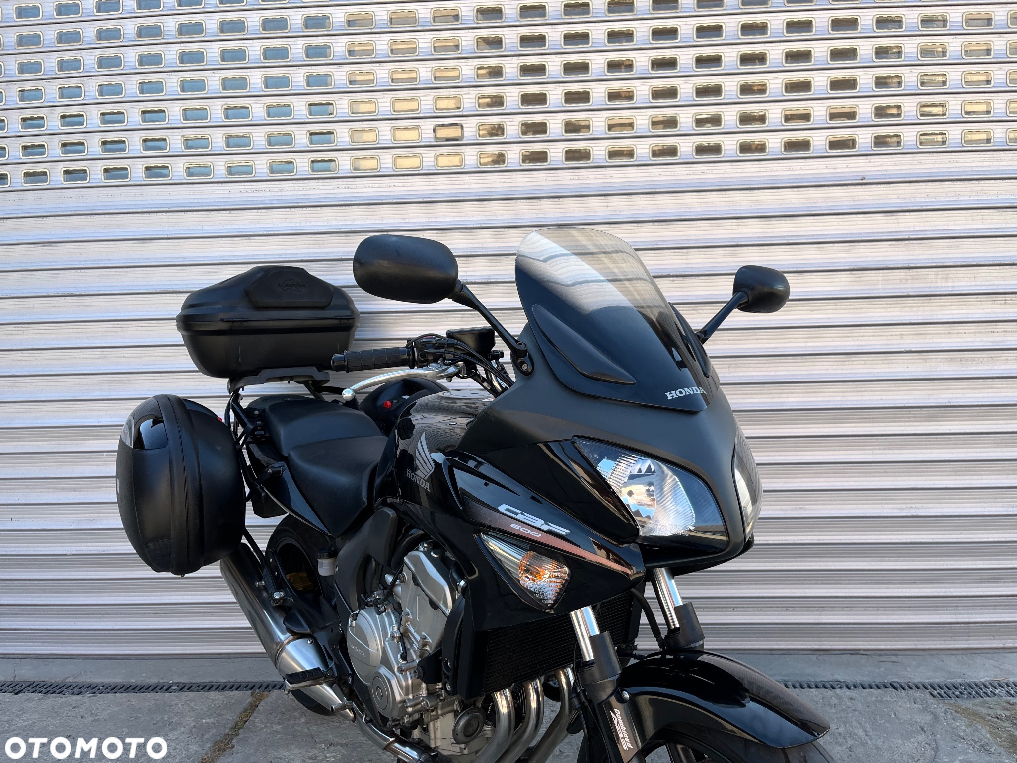 Honda CBF - 10