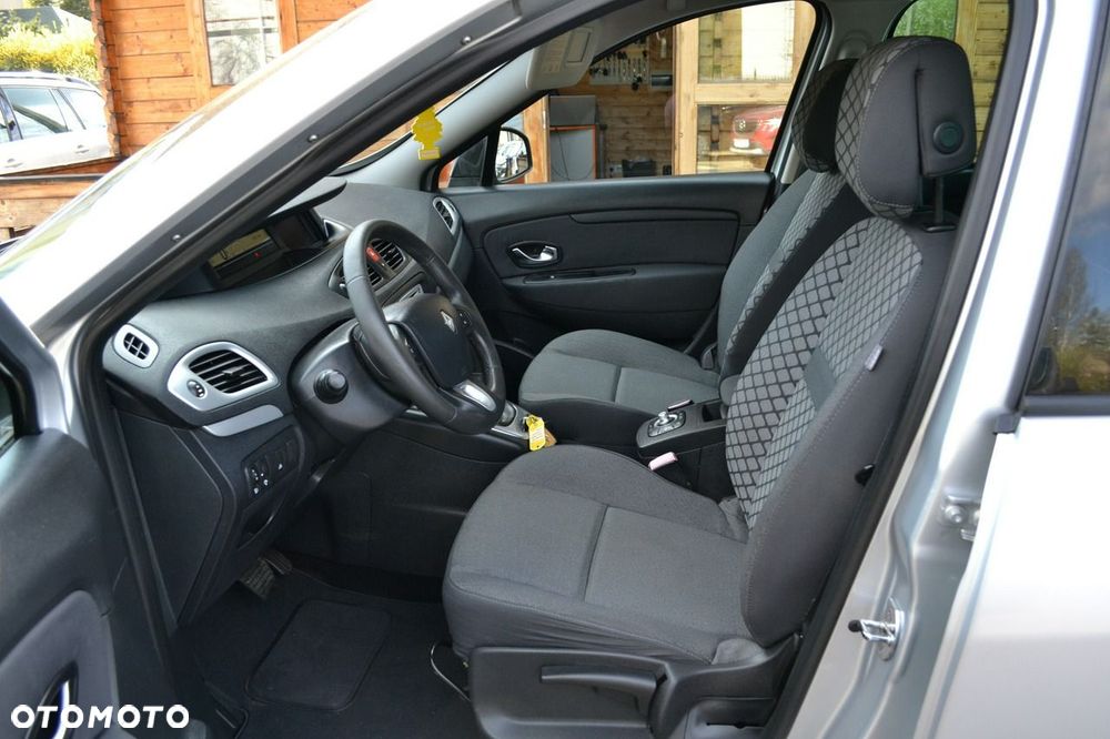 Renault Scenic 1.5 dCi Bose EDC - 5