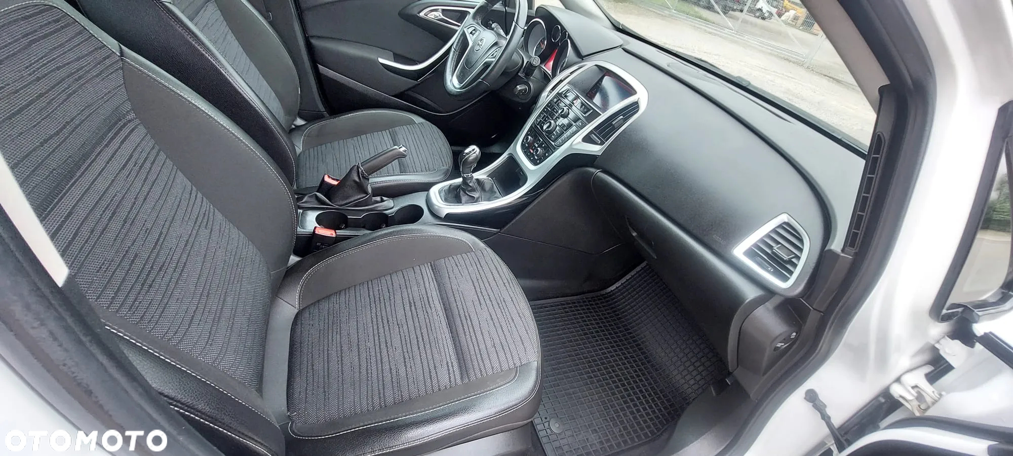 Opel Astra 1.4 Turbo Design Edition - 12