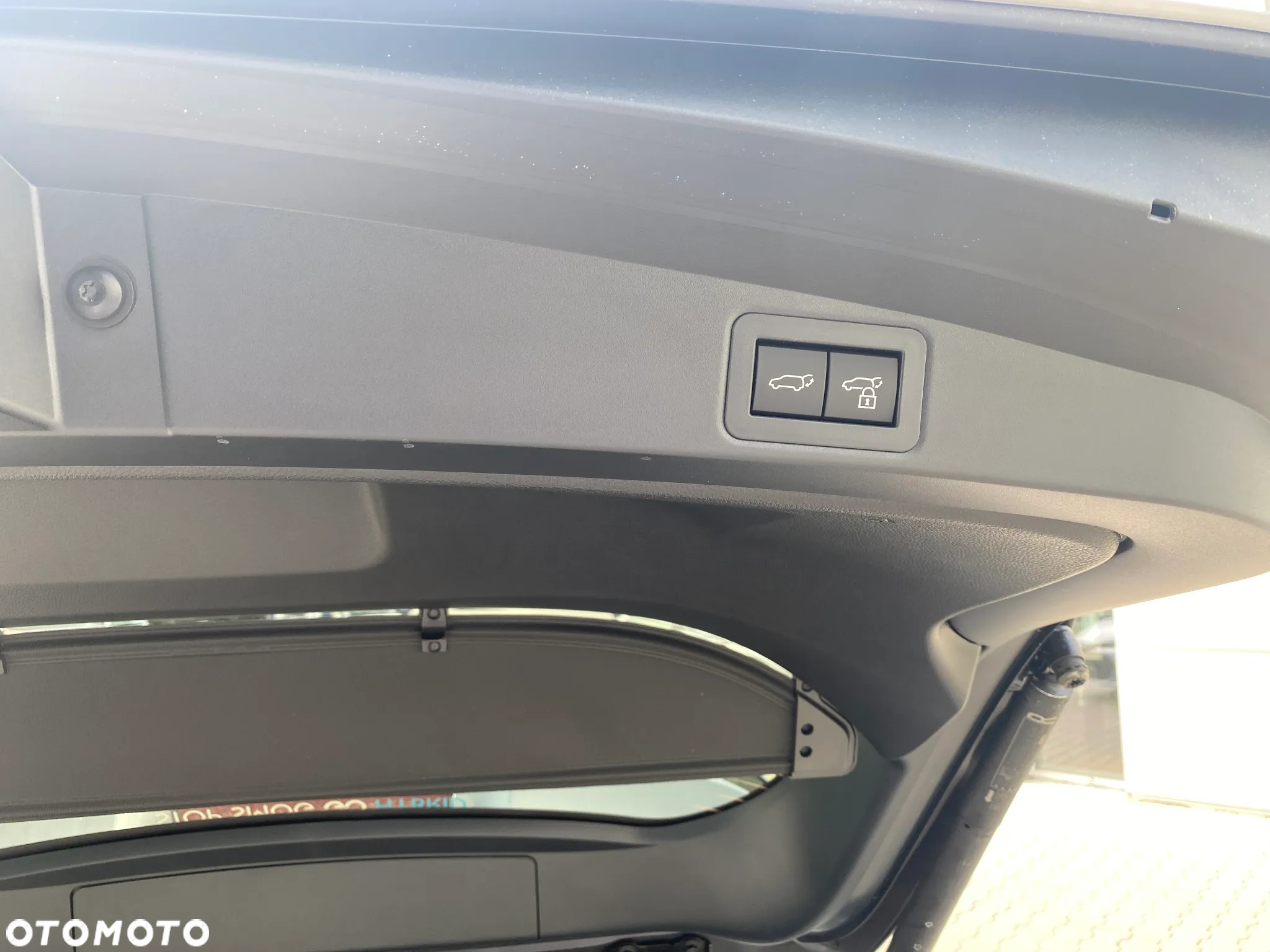 Toyota Corolla 1.8 Hybrid Style - 11