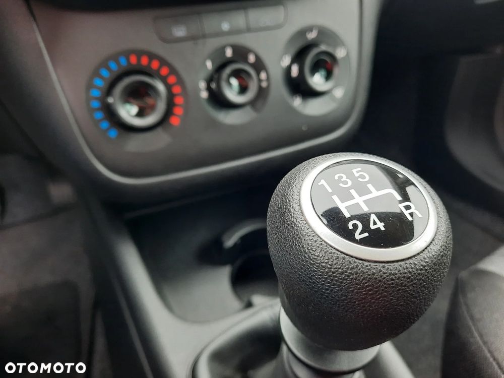 Fiat Punto Evo 1.2 8V Young II - 25