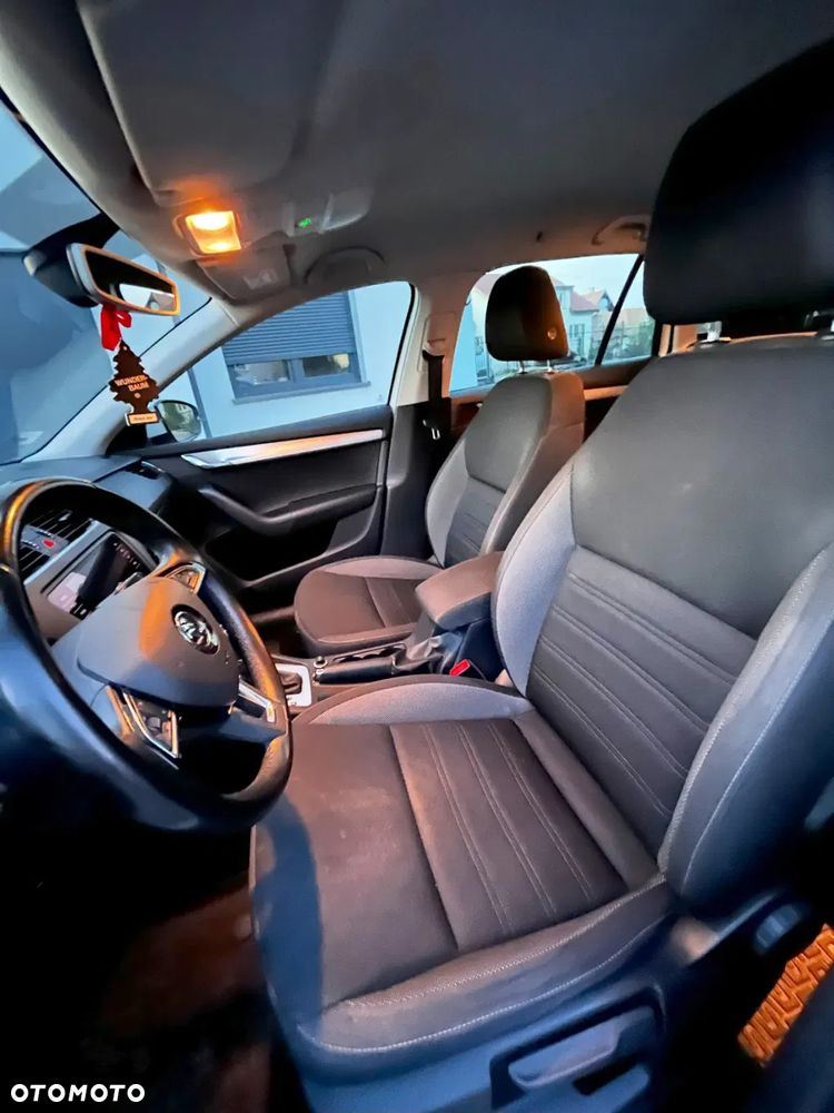Skoda Octavia 2.0 TDI DSG Ambition - 7