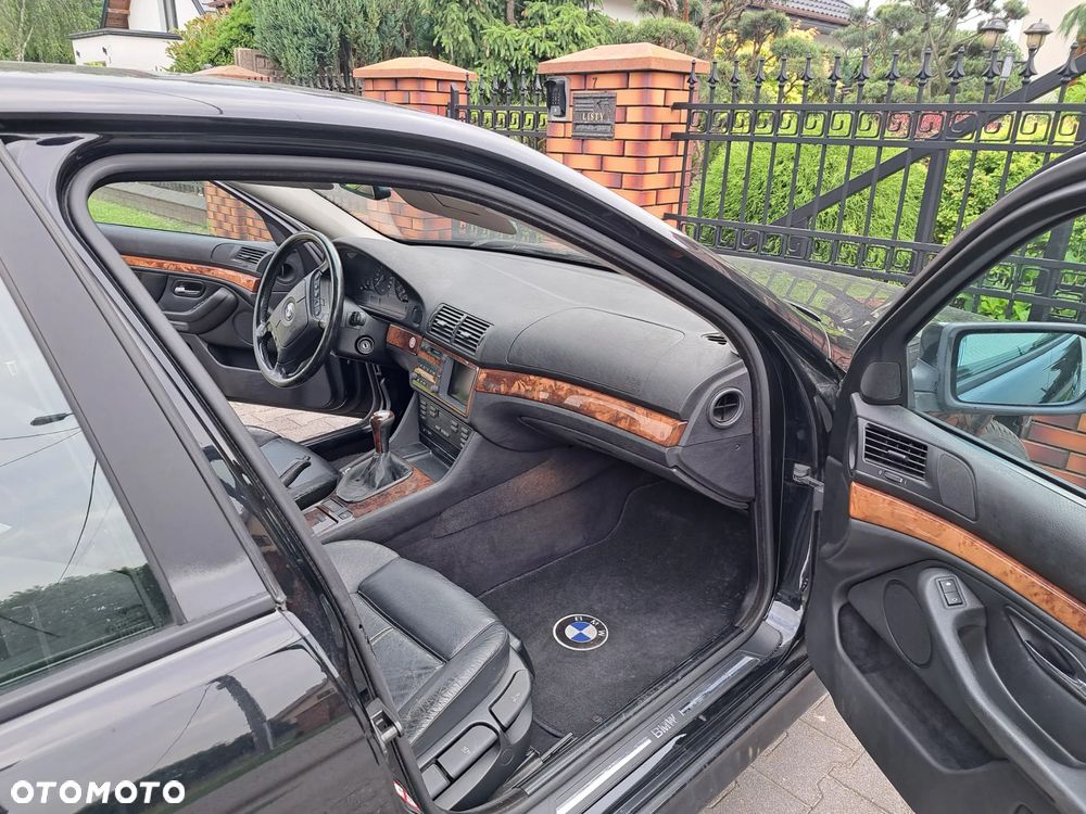 BMW Seria 5 - 10