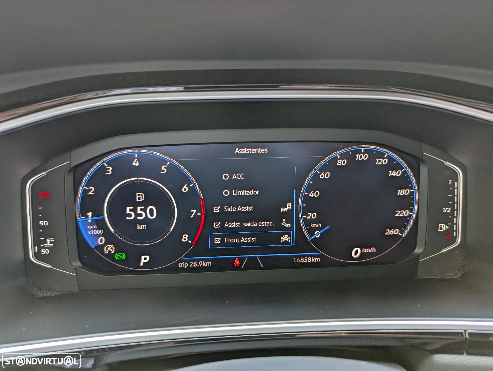 VW T-Roc 1.5 TSI R-Line DSG - 18