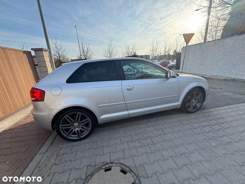 Audi A3 3-drzwiowe 1.8 TFSI Ambiente - 18