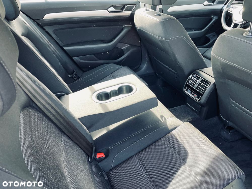 Volkswagen Passat 1.4 TSI BMT Comfortline - 11
