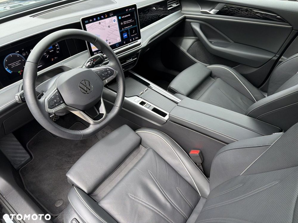 Volkswagen Passat - 10